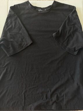 Classic Black womens Crew Neck T-Shirt